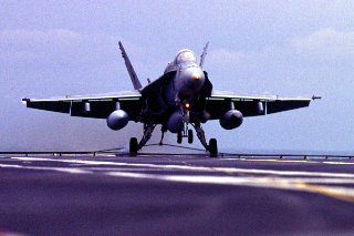 F18land.jpg (16204 bytes)